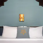 La Pandora Boutique Cruises