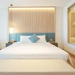 A La Carte Residence