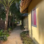 Thuy - Gunter Garden Bungalow