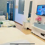 Luxury Hotel T&L