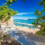 Sao Bien Cam Ranh - Starfish Cam Ranh
