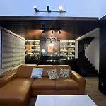 Luxury Duplex Near Airport