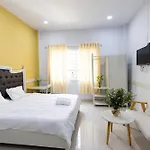 Sunny Big Window Apartments Near Airport