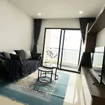 Bedroom Bliss With Breathtaking Views-Can Ho 2 Pn Tang Cao, Nhin Thang Ra Bien.