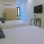 Anh Duong Homestay - Coastal Stop - Just 2 Mins Walking To Eo Gio