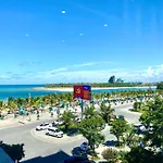 Muong Thanh Luxury Nhat Le Hotel