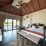 Phong Nha Lake House Resort