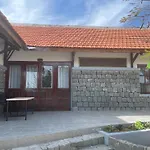 Hon Cau Resort & Restaurant