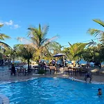 Hon Cau Resort & Restaurant