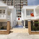 Romeliess Hotel