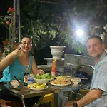 Rustic Homestay - Phong Nghi Gia Re