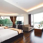 International Hotel