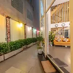 Golden Sunshine Villa Hotel And Travel