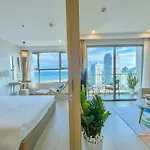 Homeaway - The Song Apartment 3Brs Lux Condotel