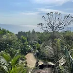 Ong Vinh House - Living Among Nature !