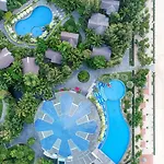 Carmelina Beach Resort Ho Tram
