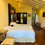 Nui Thom Ecolodge