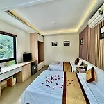Sunflower Catba Hotel