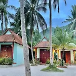 Kiki Coconut Beach Resort