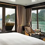 Paradise Sails Cruise