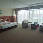 Vinh Plaza Hotel