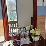 Lucky Hotel