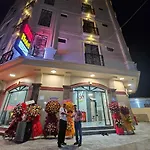 Lucky Hotel