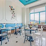 Pavillon Boutique Hotel & Apartment Nha Trang