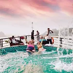 Blue Diamond Cruise