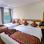 Iridescent Clouds Hotel Nha Trang -May Ngu Sac