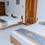 Khách sạn Hoàng My