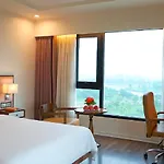 Ravatel Hotel