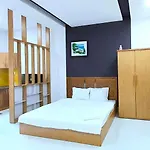 Love Hotel & Apartments