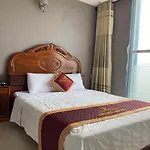 Golden Hotel
