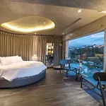 Adela Hotel Dalat