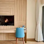 Bayside Bliss Apartment By A La Carte Ha Long Ocean View