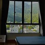 Ami Mountain Sea Danang Cozy - Mountain Iron View