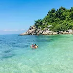 Cham Island Homestay Lau Thu