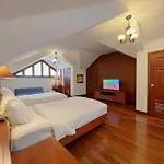 Tropical Pool Villas Da Nang