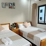 Golden Land Hotel