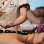 Sunny Ocean Hotel & Spa