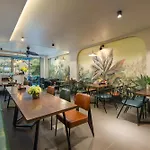 Khách sạn Cát Bà Palace