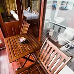 Renea Cruises Halong