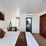 Cat Ba Rose Nhung Hotel