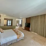 Duc Huy Grand Hotel