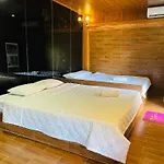 Green Bamboo Lodge Resort