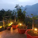 Valley View Coffee & Stay