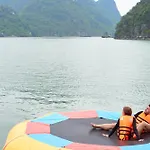 Du thuyền Paradise Grand Vịnh Lan Hạ