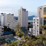 Louis Mo Apartment
