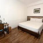 Golden Lotus Hotel - Sen Vang